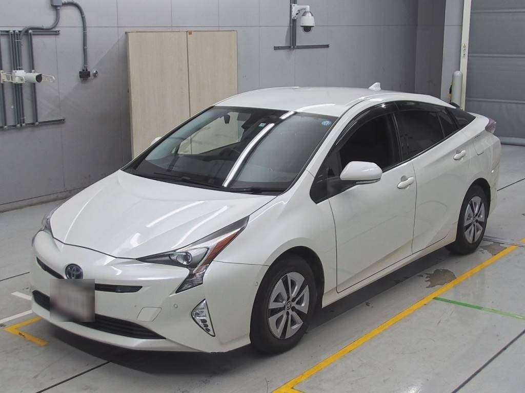 2016 Toyota Prius ZVW51[0]