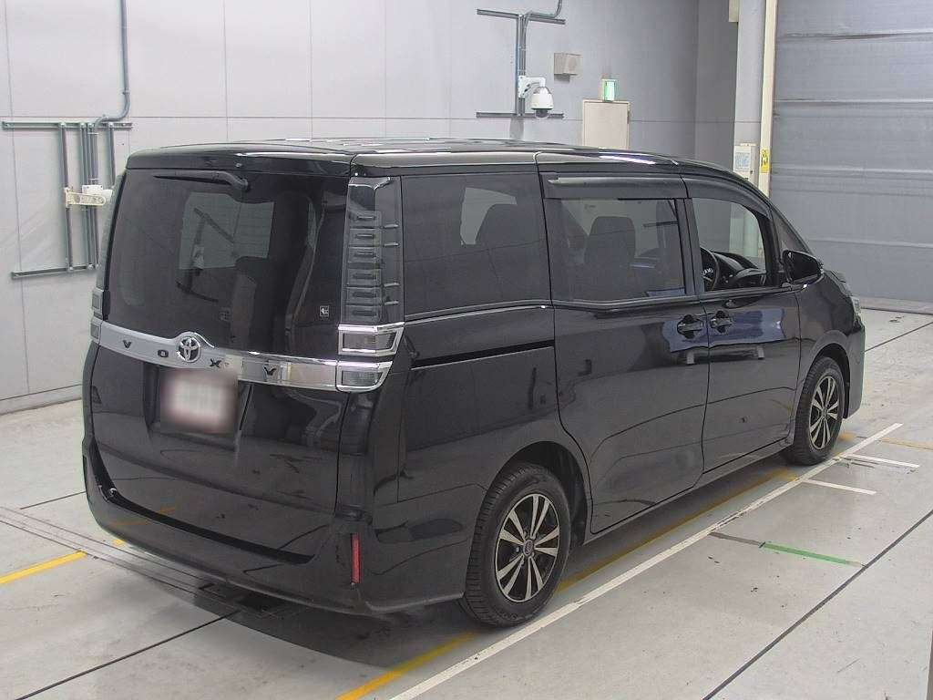 2018 Toyota Voxy ZRR80G[1]