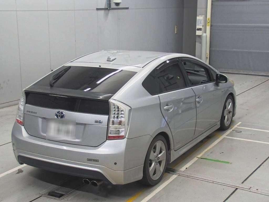 2009 Toyota Prius ZVW30[1]