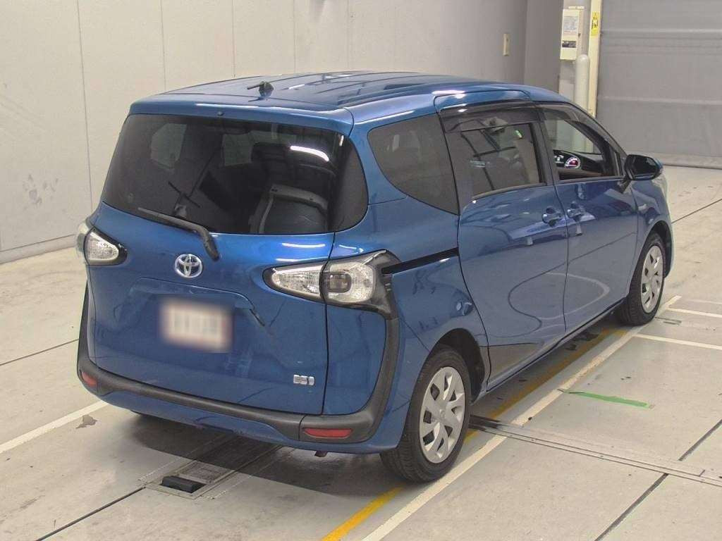 2016 Toyota Sienta NHP170G[1]