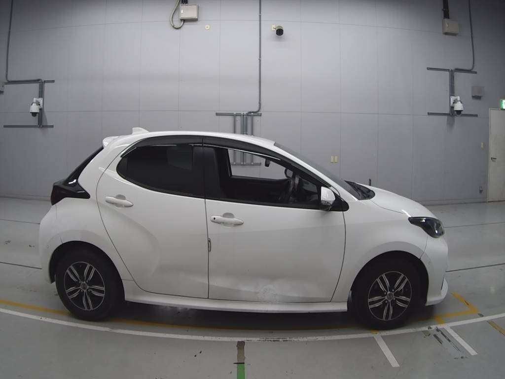 2020 Toyota YARIS MXPH10[2]