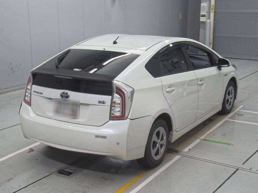 2012 Toyota Prius ZVW30[1]