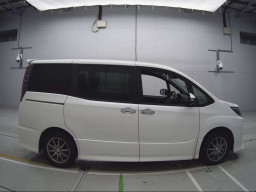 2017 Toyota Noah