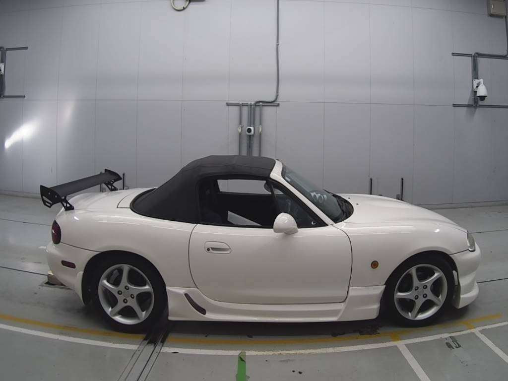 1999 Mazda Roadster NB8C[2]