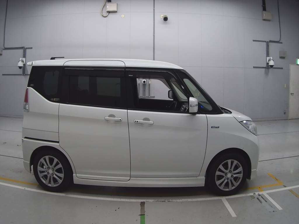 2016 Suzuki Solio MA36S[2]