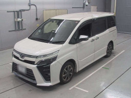 2018 Toyota Voxy