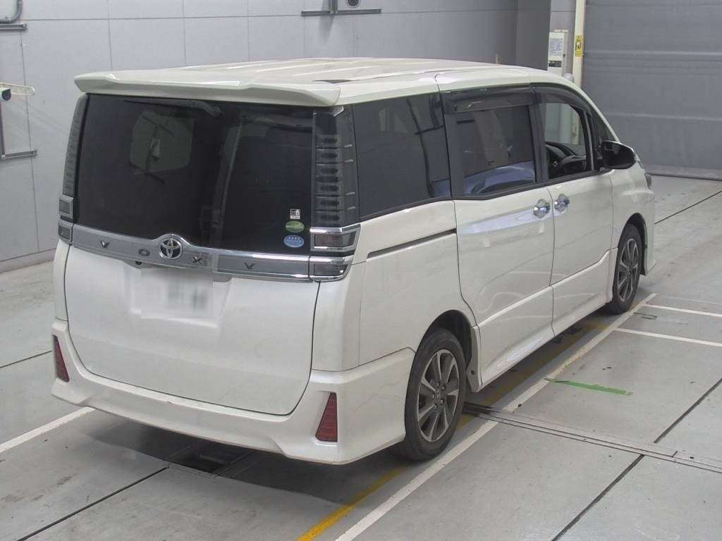 2018 Toyota Voxy ZRR80W[1]