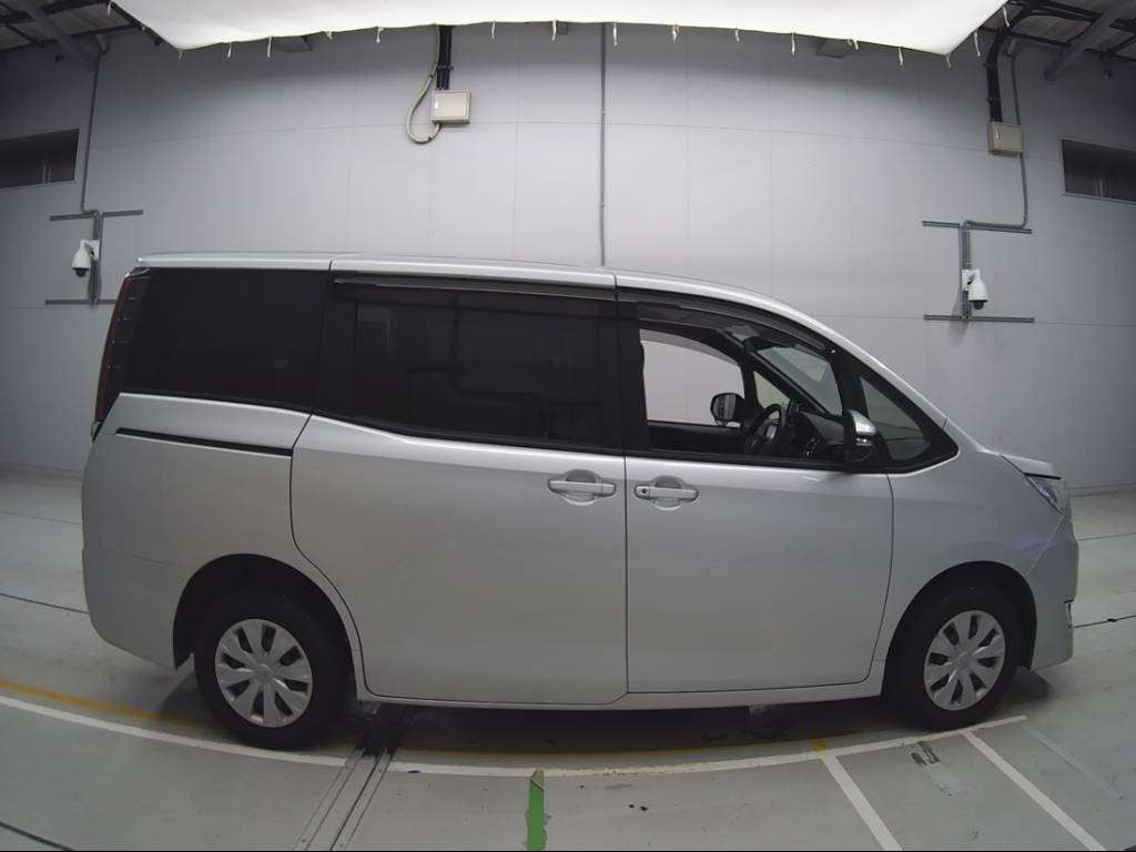 2021 Toyota Noah ZRR85G[2]