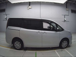 2021 Toyota Noah