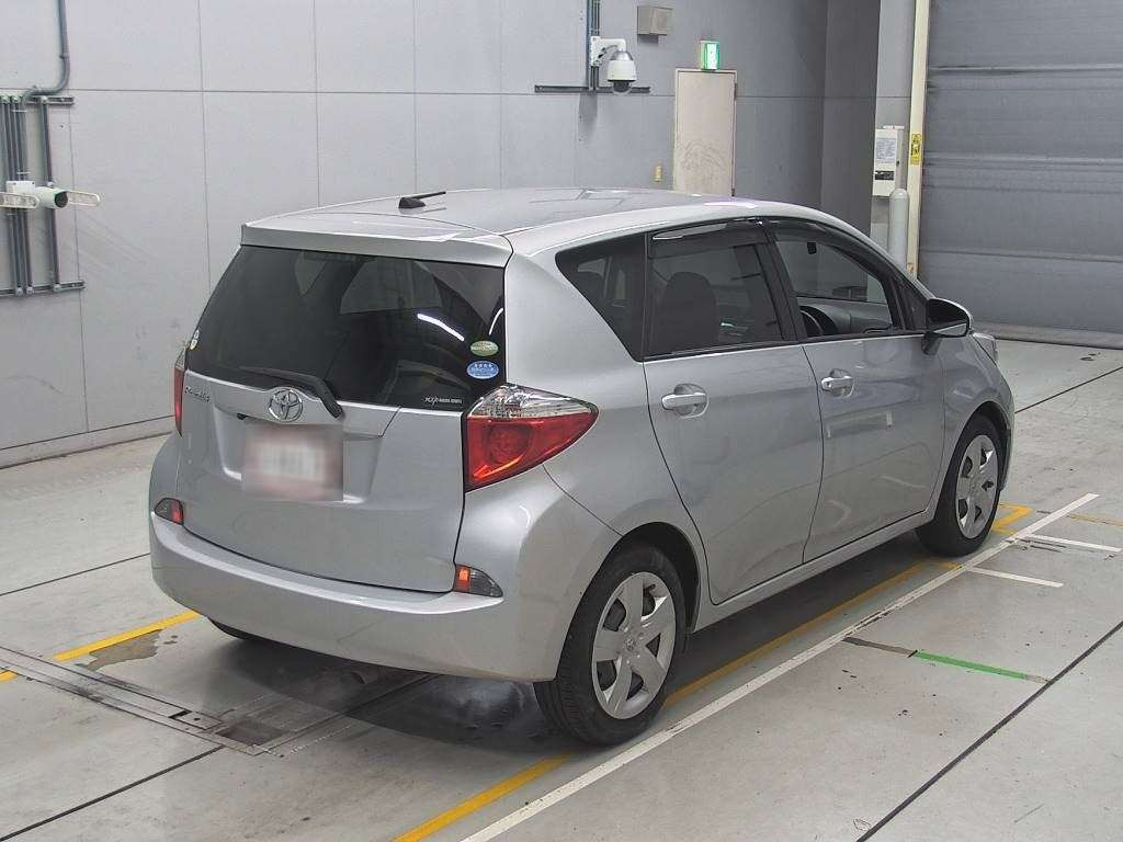 2011 Toyota Ractis NCP120[1]