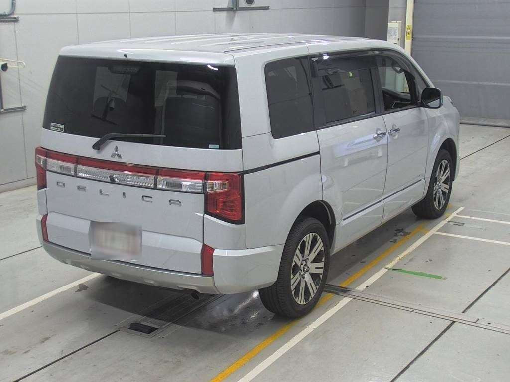 2022 Mitsubishi Delica D5 CV1W[1]