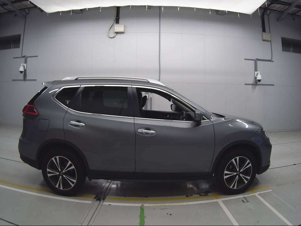 2018 Nissan X-Trail T32[2]