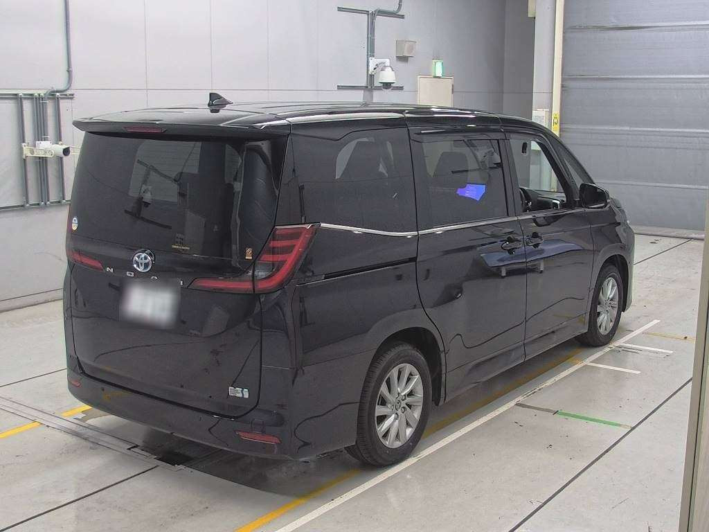 2024 Toyota Noah ZWR90W[1]