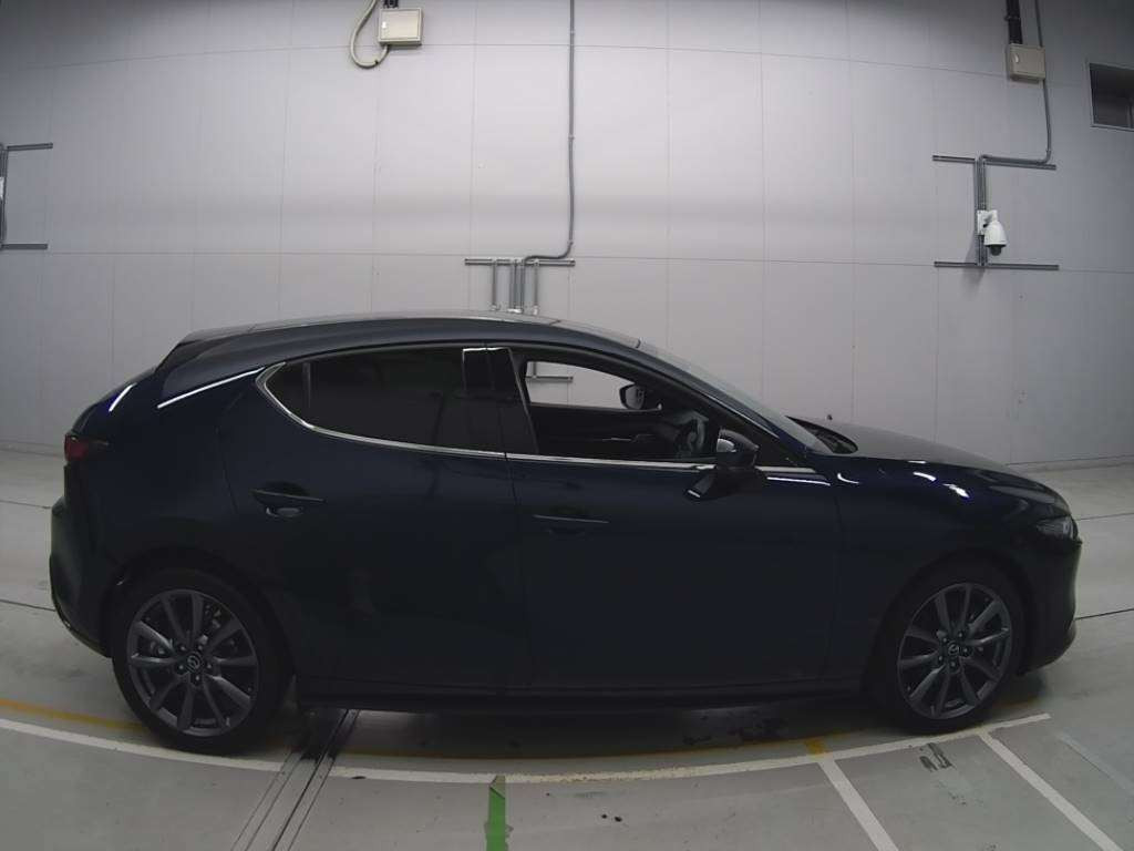 2019 Mazda Mazda3 Fastback BP8P[2]