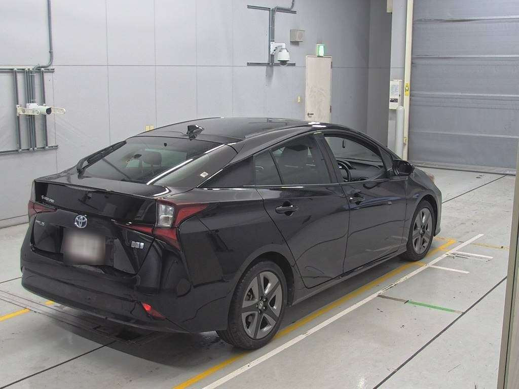 2021 Toyota Prius ZVW51[1]