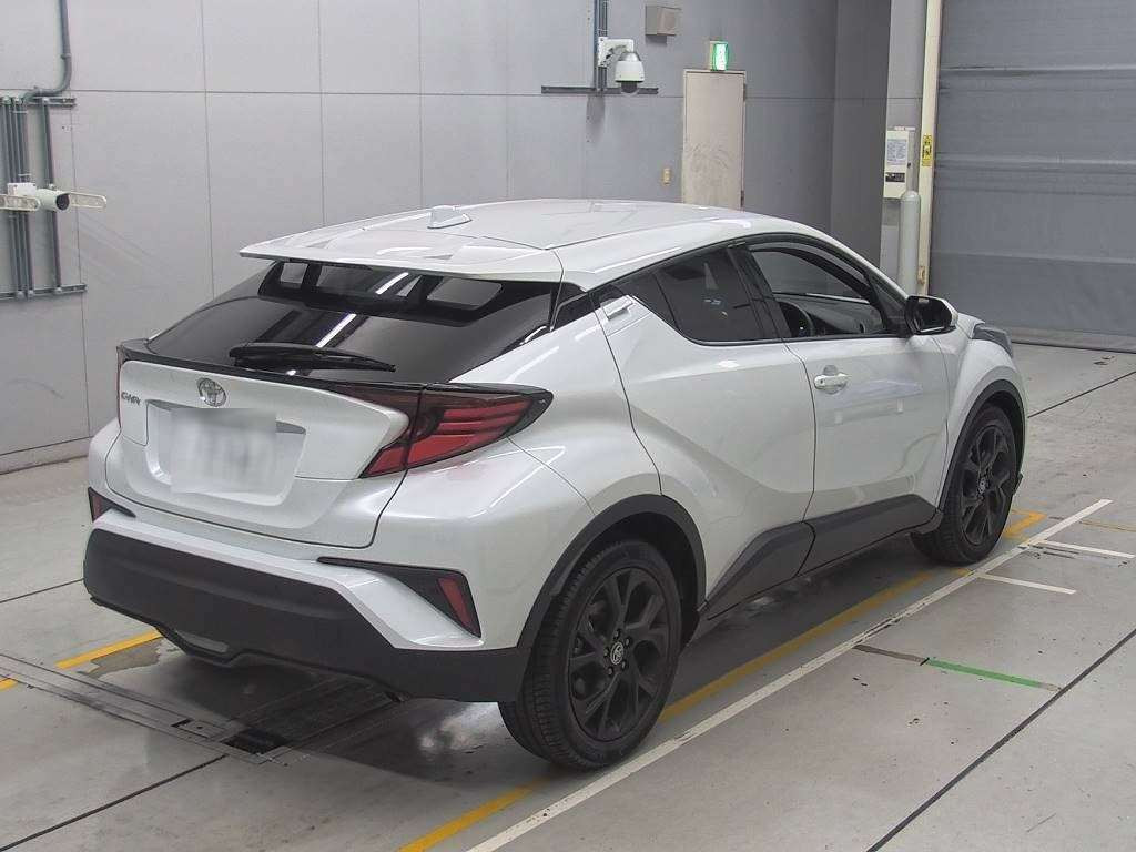 2023 Toyota C-HR NGX10[1]