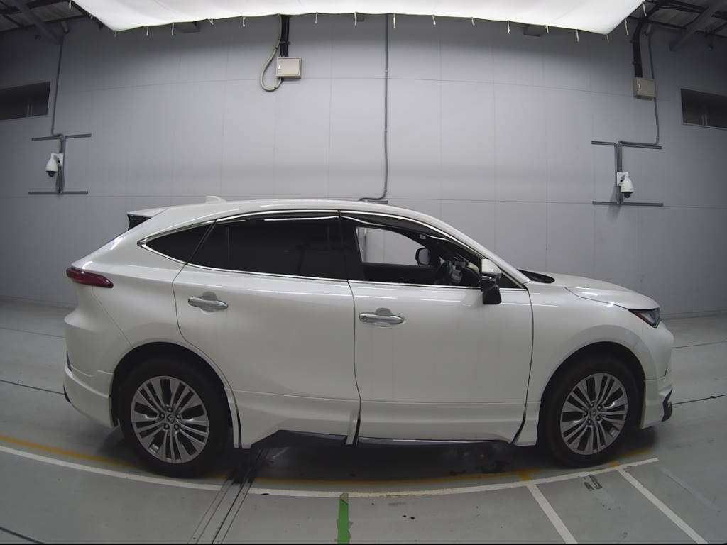 2020 Toyota Harrier Hybrid AXUH80[2]