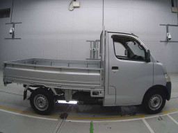 2010 Toyota Liteace Truck