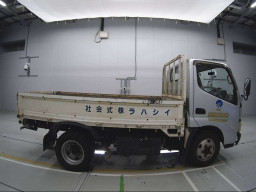 2006 Toyota Dyna Truck