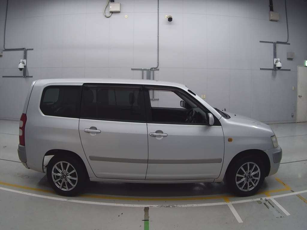 2011 Toyota Succeed Wagon NCP58G[2]