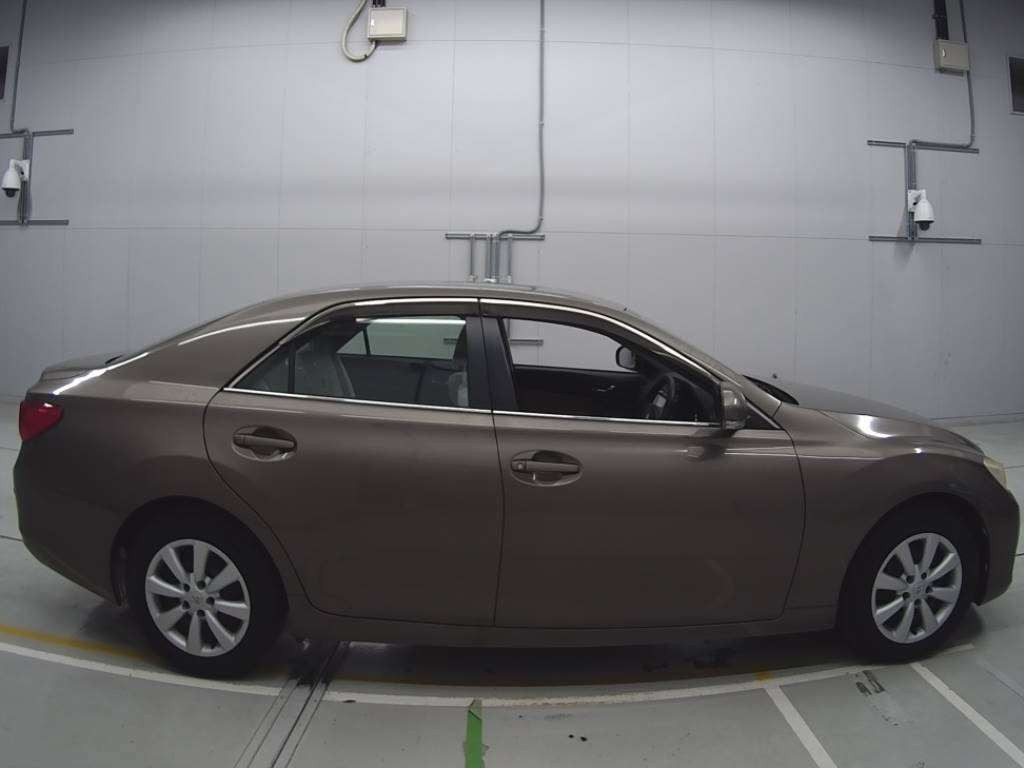 2009 Toyota Mark X GRX130[2]