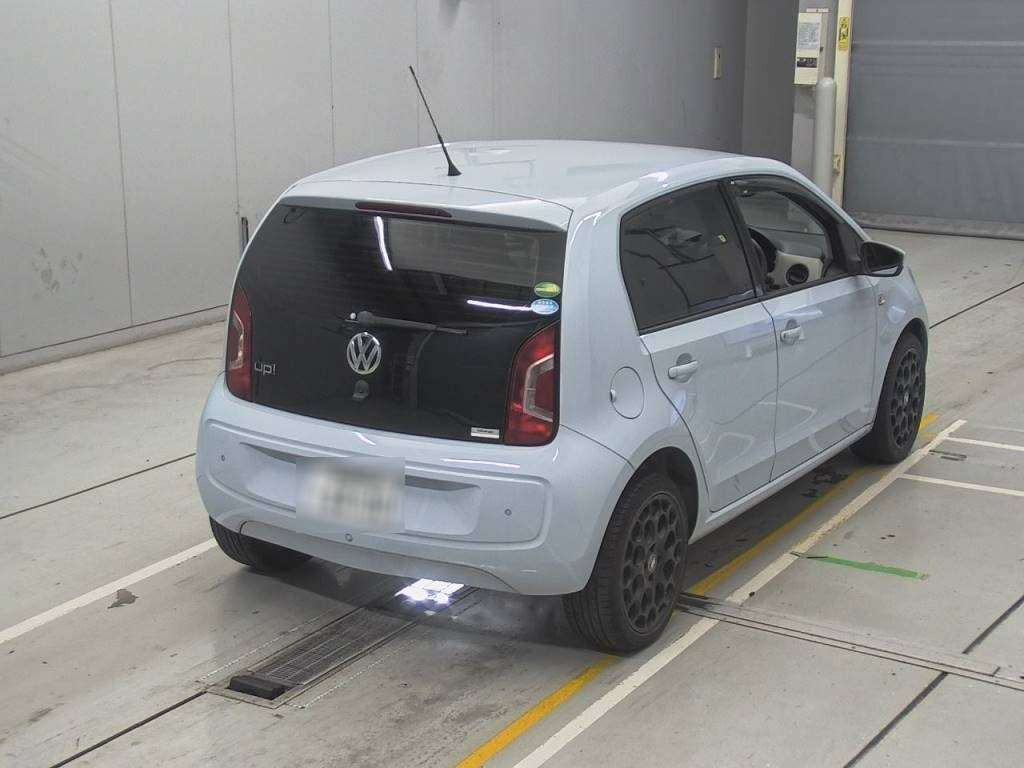 2012 Volkswagen up! AACHY[1]