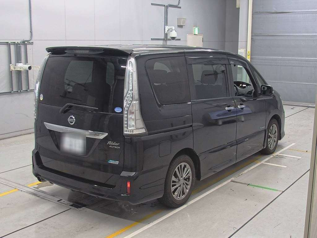 2014 Nissan Serena HC26[1]