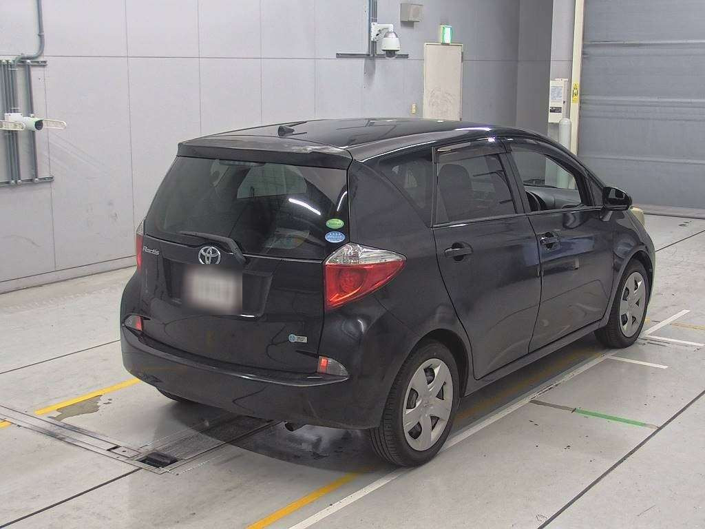 2012 Toyota Ractis NSP120[1]