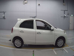 2014 Nissan March