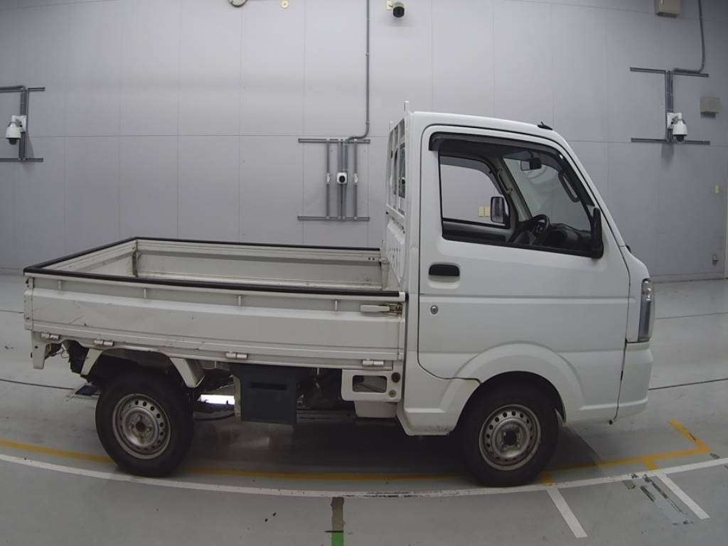 2016 Suzuki Carry Truck DA16T[2]