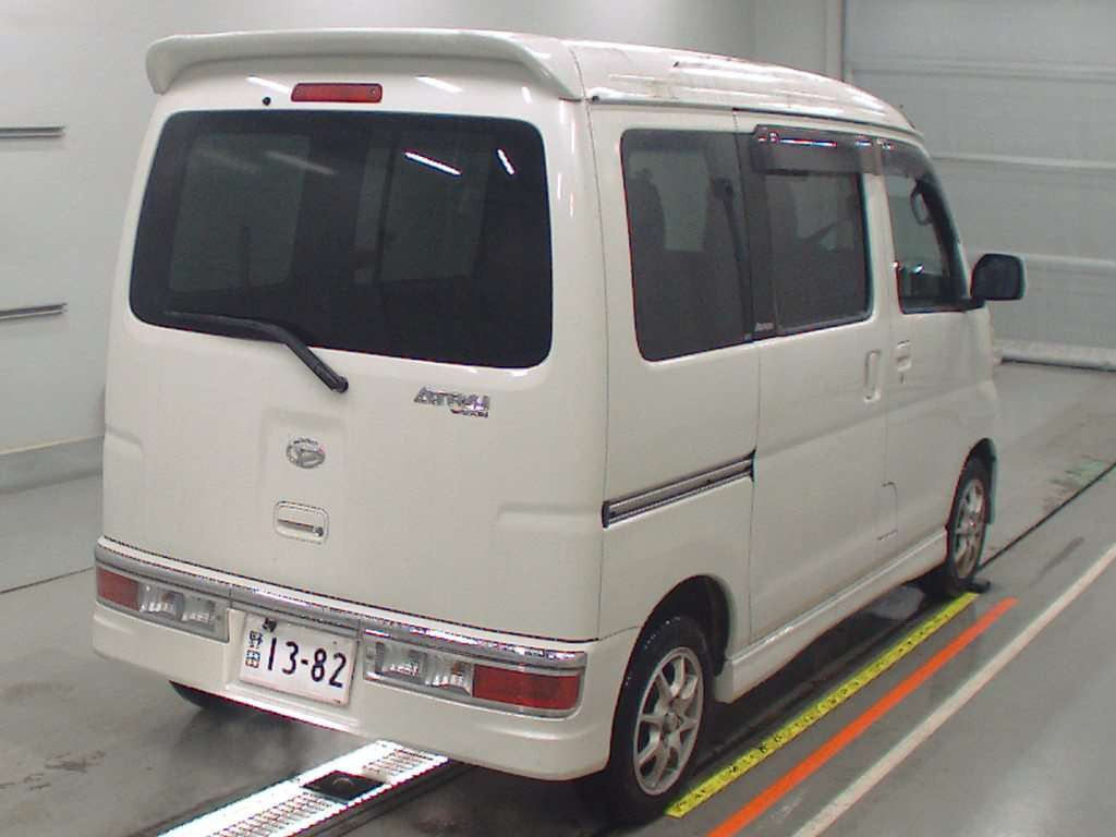 2016 Daihatsu Atrai Wagon S321G[1]