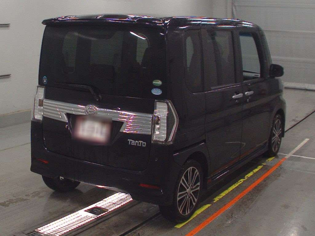 2016 Daihatsu Tanto Custom LA600S[1]