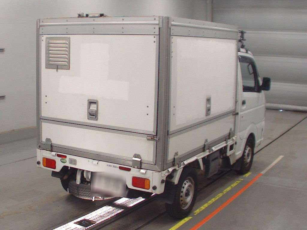 2015 Suzuki Carry Truck DA16T[1]