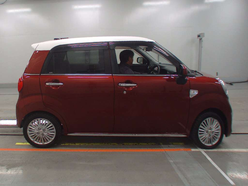 2016 Daihatsu Cast LA250S[2]