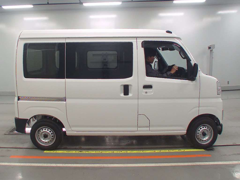 2024 Daihatsu Hijet Cargo S710V[2]