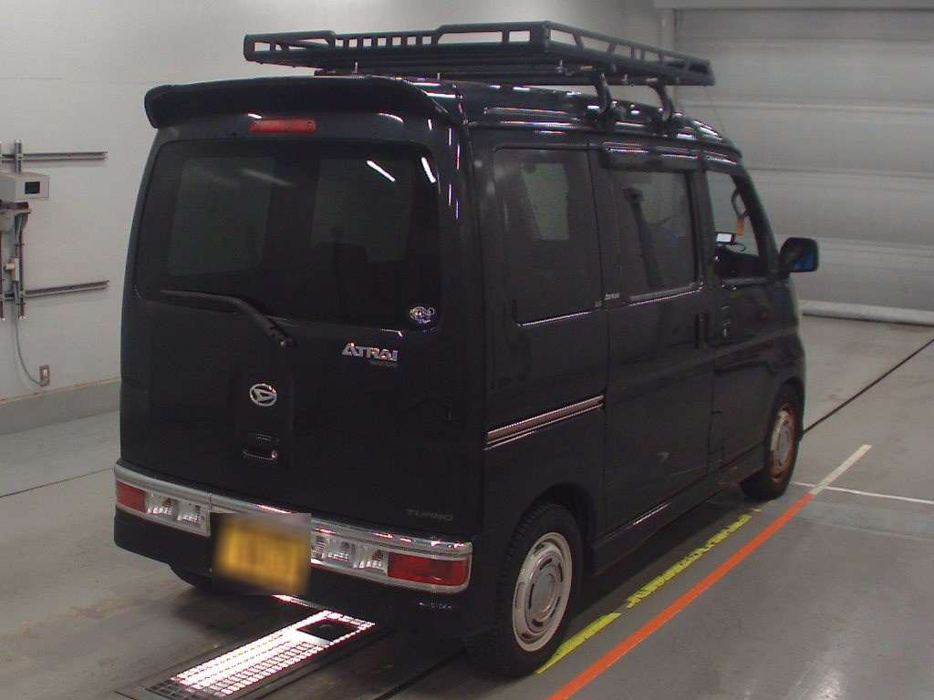 2011 Daihatsu Atrai Wagon S331G[1]