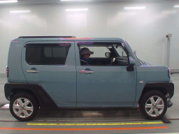 2021 Daihatsu TAFT