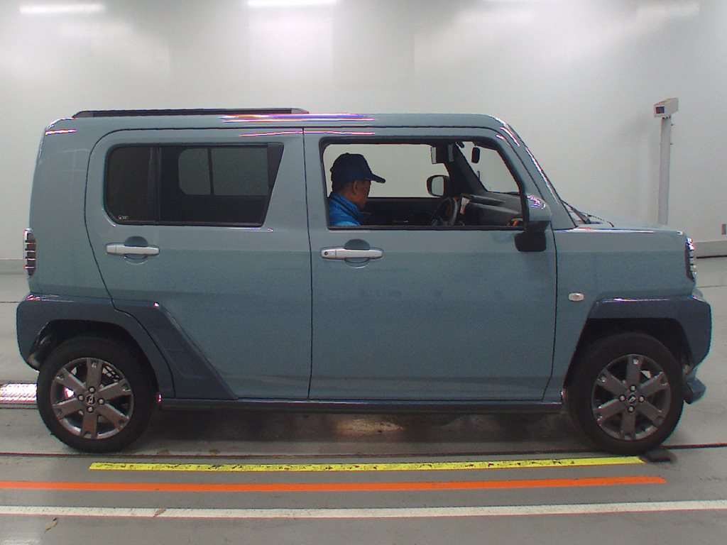 2022 Daihatsu TAFT LA900S[2]