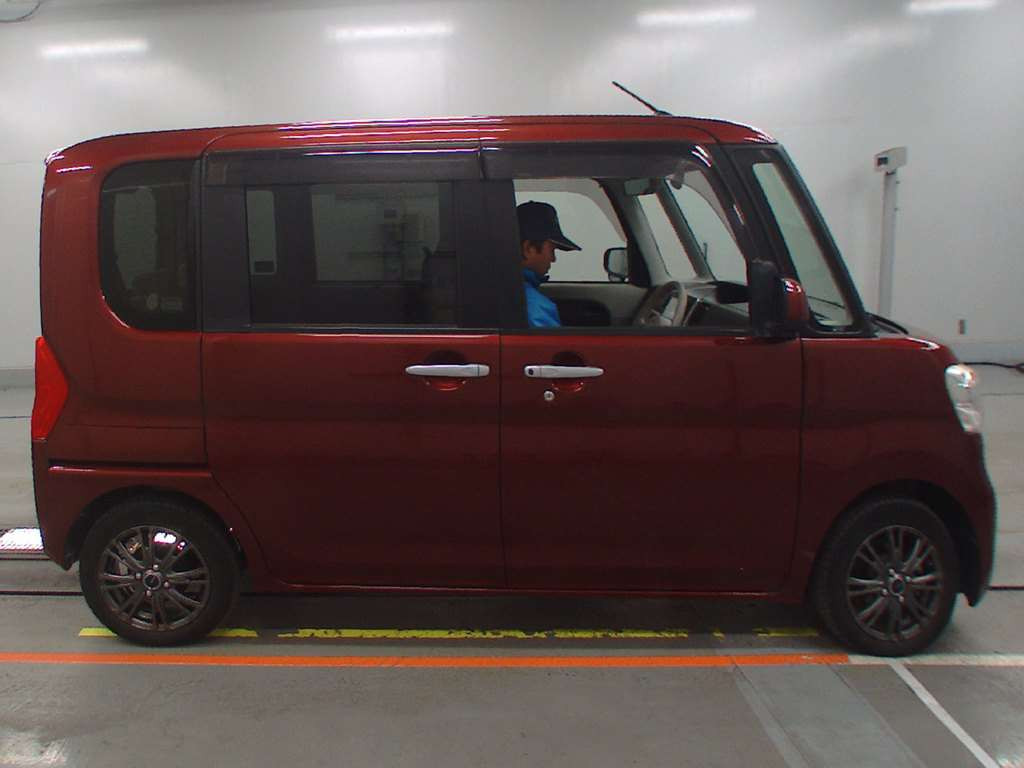 2014 Daihatsu Tanto LA600S[2]