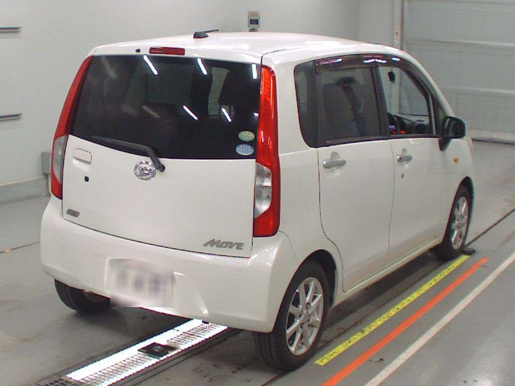 2013 Daihatsu Move LA100S[1]