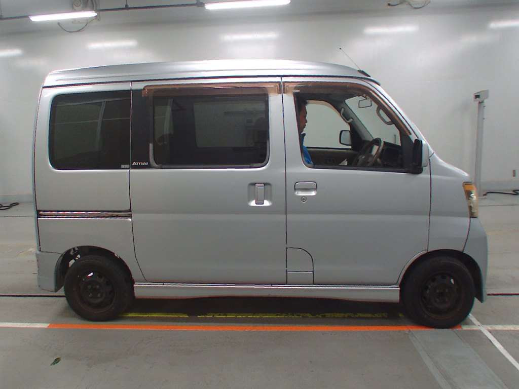 2007 Daihatsu Atrai Wagon S321G[2]