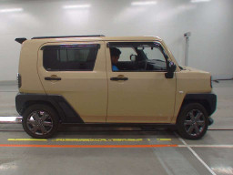 2021 Daihatsu TAFT