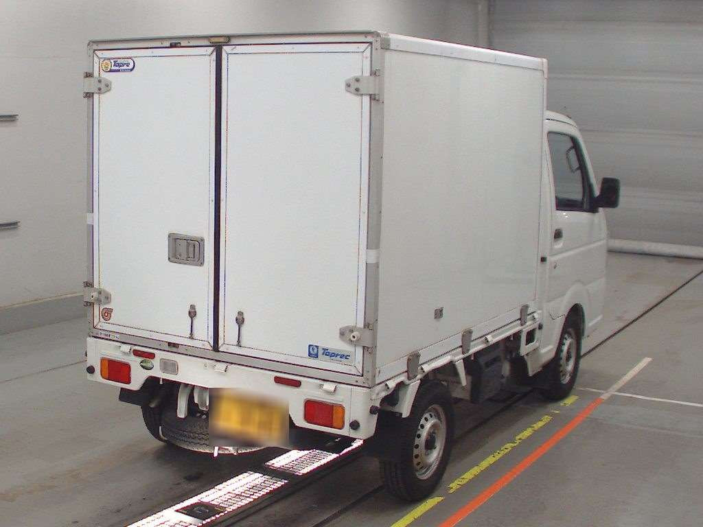 2017 Suzuki Carry Truck DA16T[1]