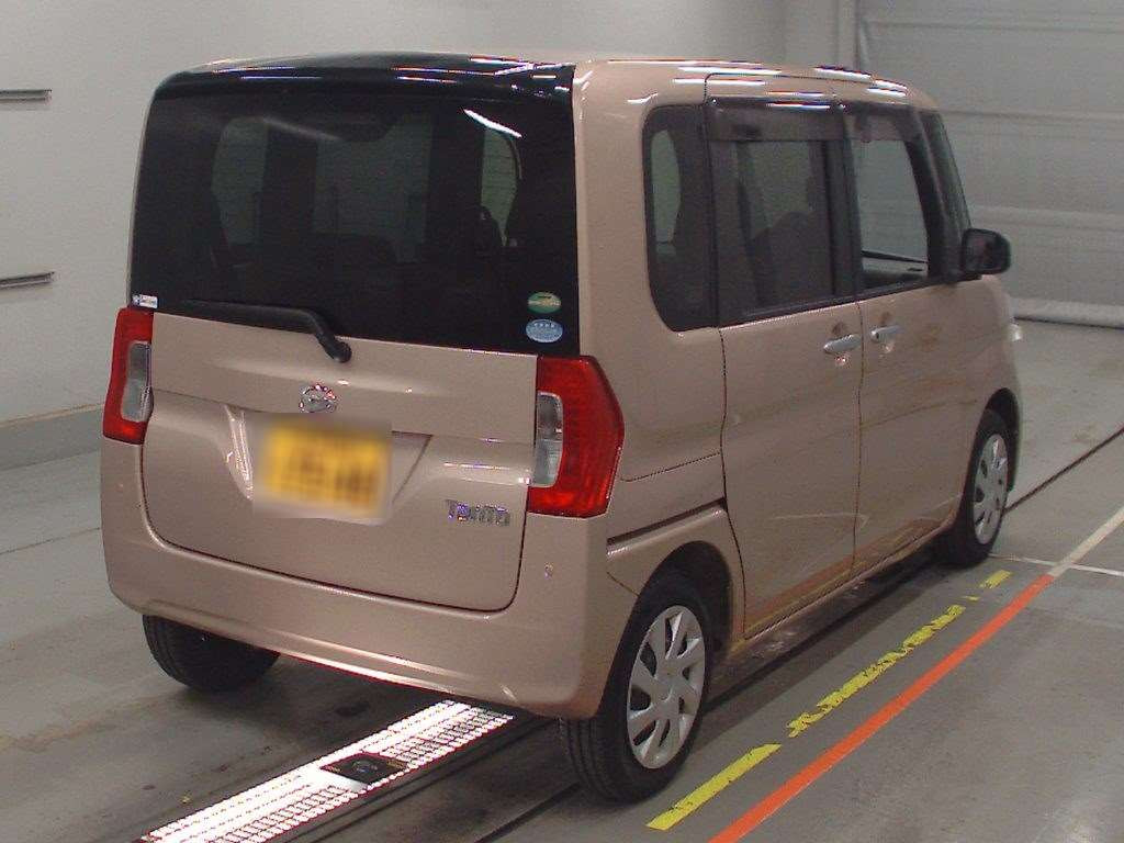 2017 Daihatsu Tanto LA600S[1]