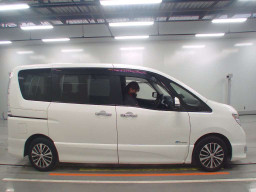 2014 Nissan Serena