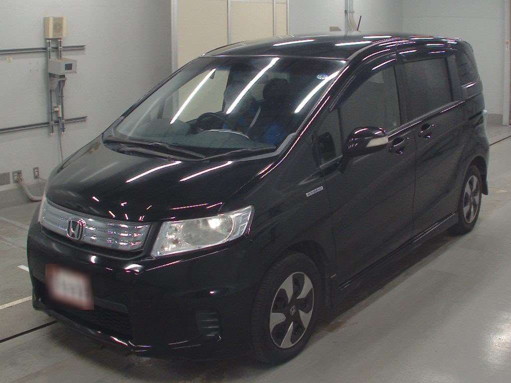 2013 Honda Freed spike hybrid GP3[0]