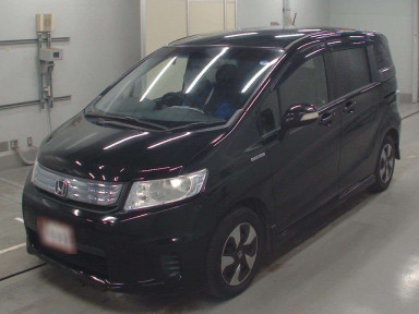 2013 Honda Freed spike hybrid