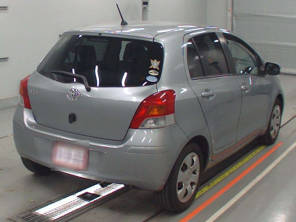 2007 Toyota Vitz NCP91[1]