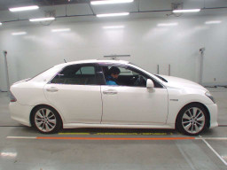 2008 Toyota Crown Hybrid