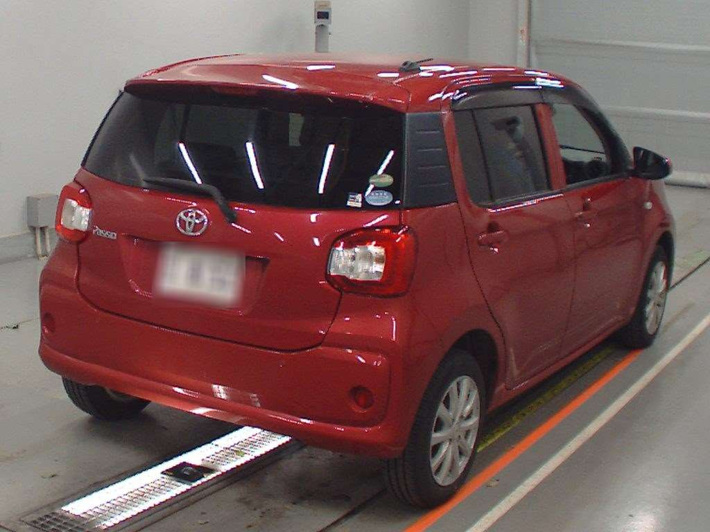 2016 Toyota Passo M700A[1]